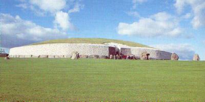 Newgrange [13kB]